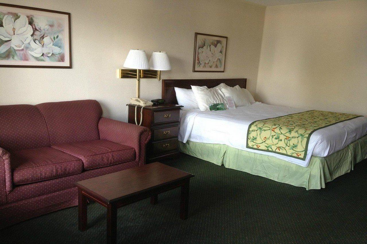 Astoria Hotel Danville North Экстерьер фото