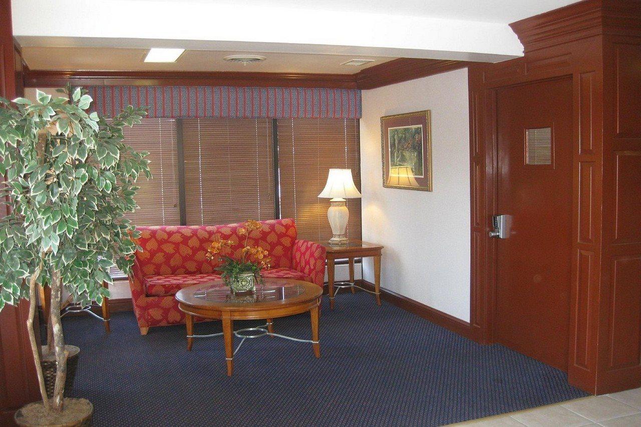 Astoria Hotel Danville North Экстерьер фото