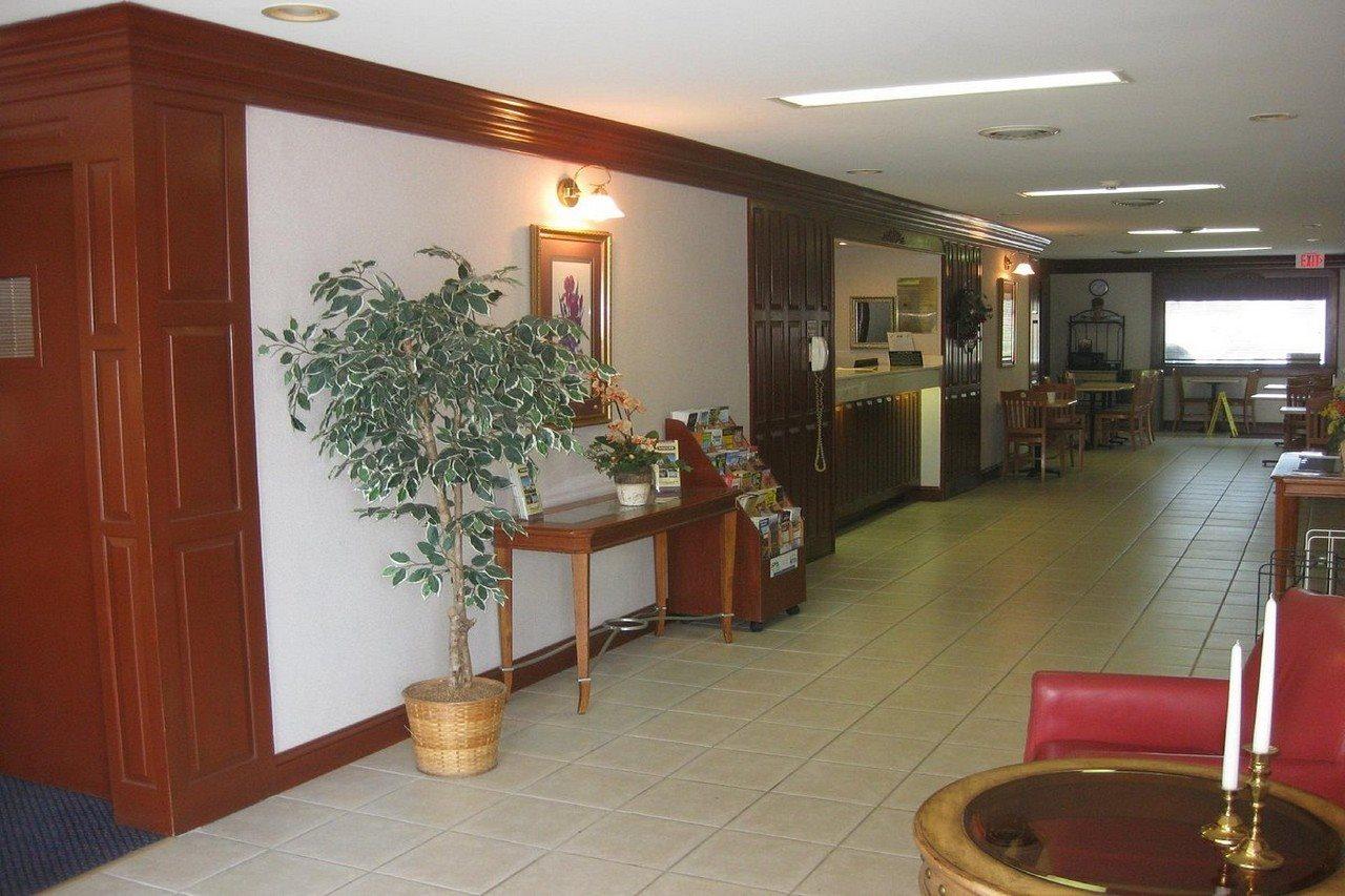 Astoria Hotel Danville North Экстерьер фото